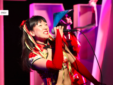 Amy Kim Waschke & Bonnie Sherman in Agent G (Vampire Cowboys 2011)